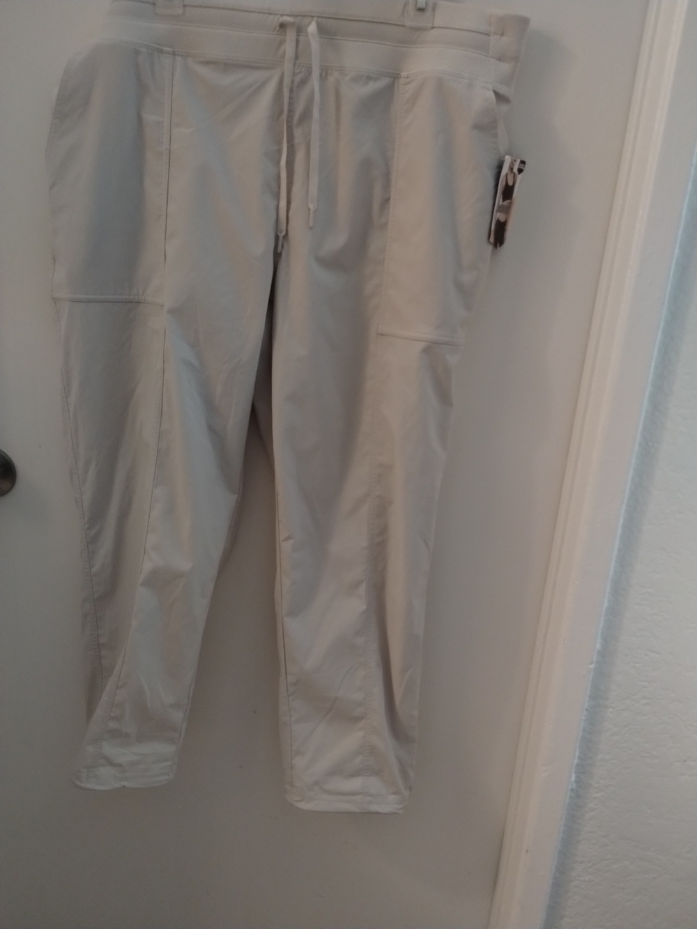 Woman's Lightweight Drawstring Pants - Cream